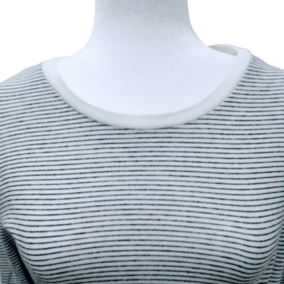 Alternative Striped Top-Medium - Picture 3 of 5